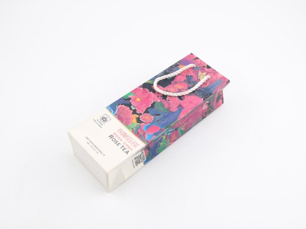 要想包裝禮品盒定做好，創(chuàng)意插畫少不了